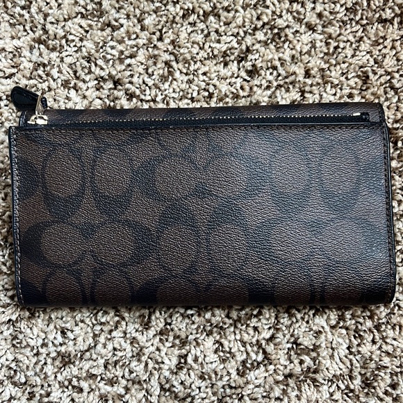 COACH wallet - Picture 5 of 5